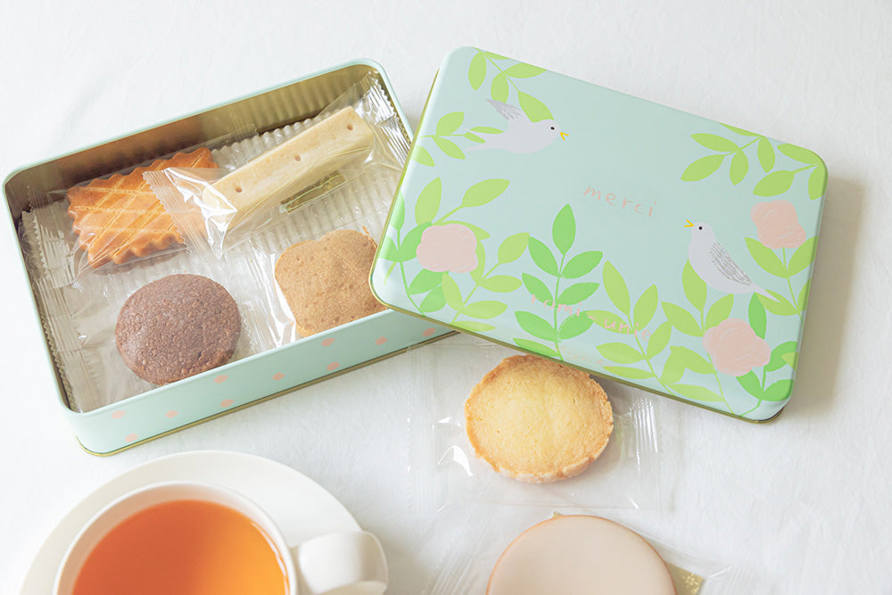 romi-unie Merciサブレ缶　by 石坂しづか